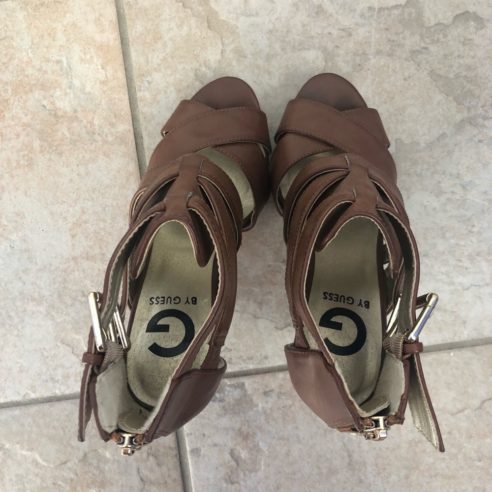 GUESS platform heels - Picture 4 of 4